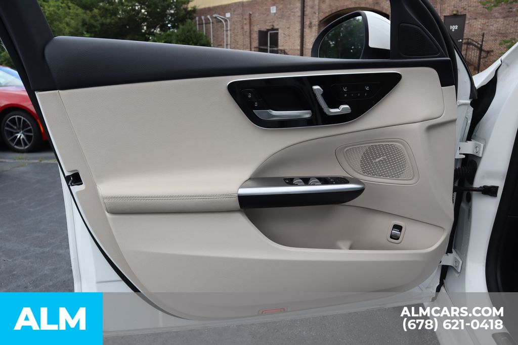 2024 Mercedes Benz C 300 photo 12