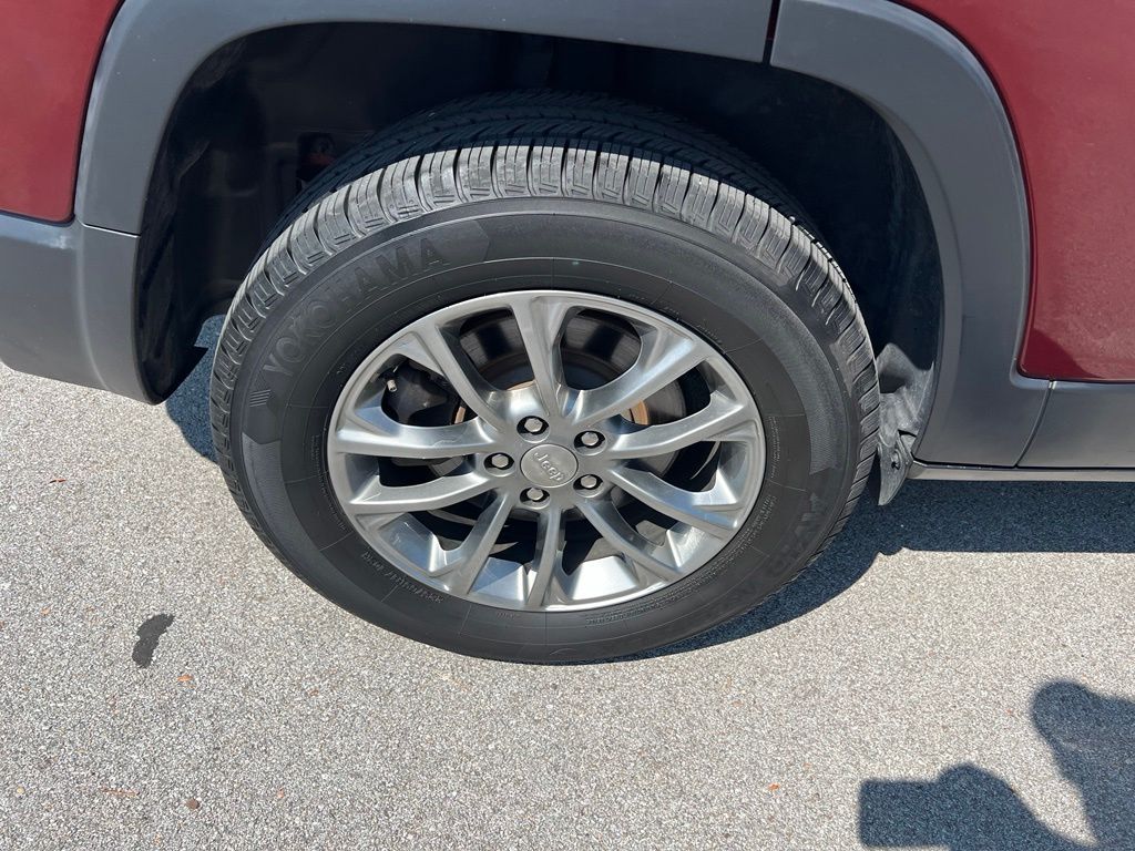 Used 2020 Jeep Cherokee SUV