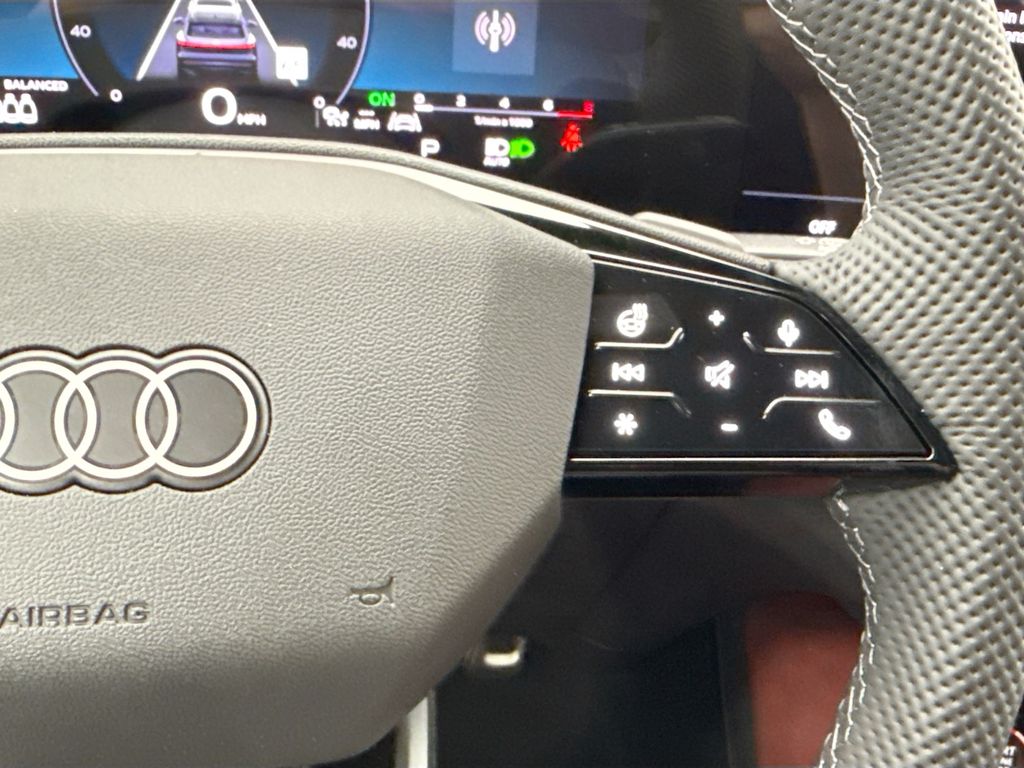 Thumbnail: 2025 Audi SQ5 - 12