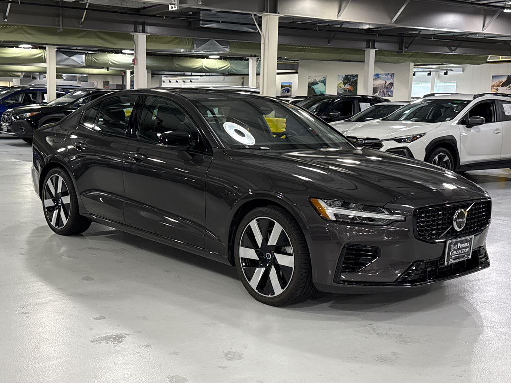 Gray (Platinum Grey Metallic) 2025 Volvo S60 Sedan All-Wheel Drive Automatic