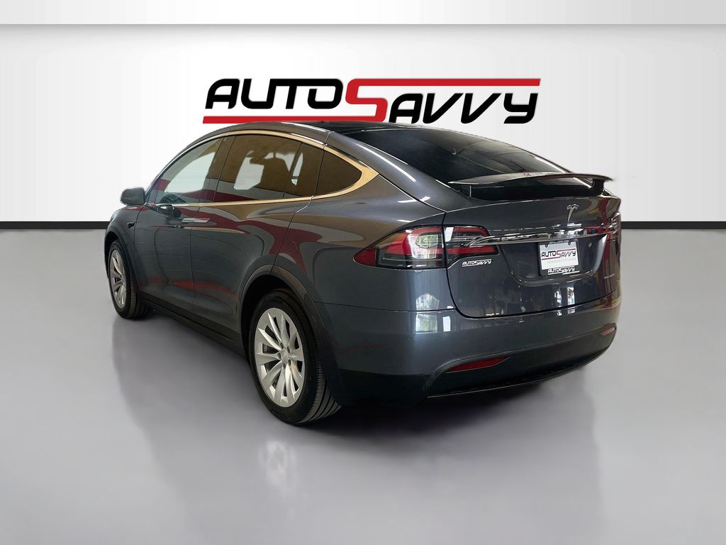 Used 2019 Gray Tesla Standard Range image 5