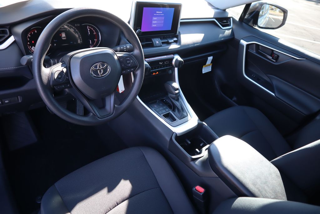 Thumbnail: 2025 Toyota RAV4 - 9