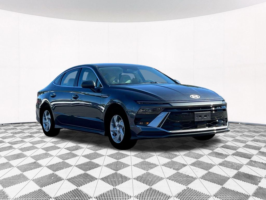 2025 Hyundai Sonata SE 11