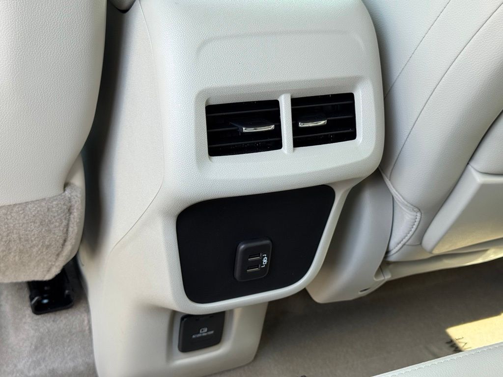 2023 GMC Terrain Denali White Frost - Jim Hudson Acura - Image 38