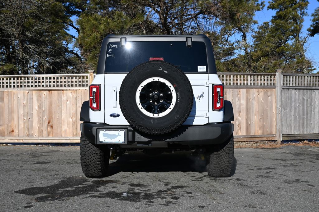 2024 Ford Bronco Outer Banks 5