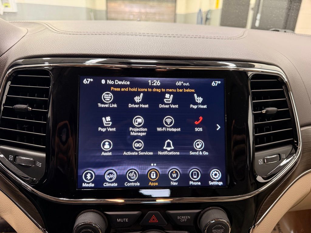 Thumbnail: 2021 Jeep Grand Cherokee - 16