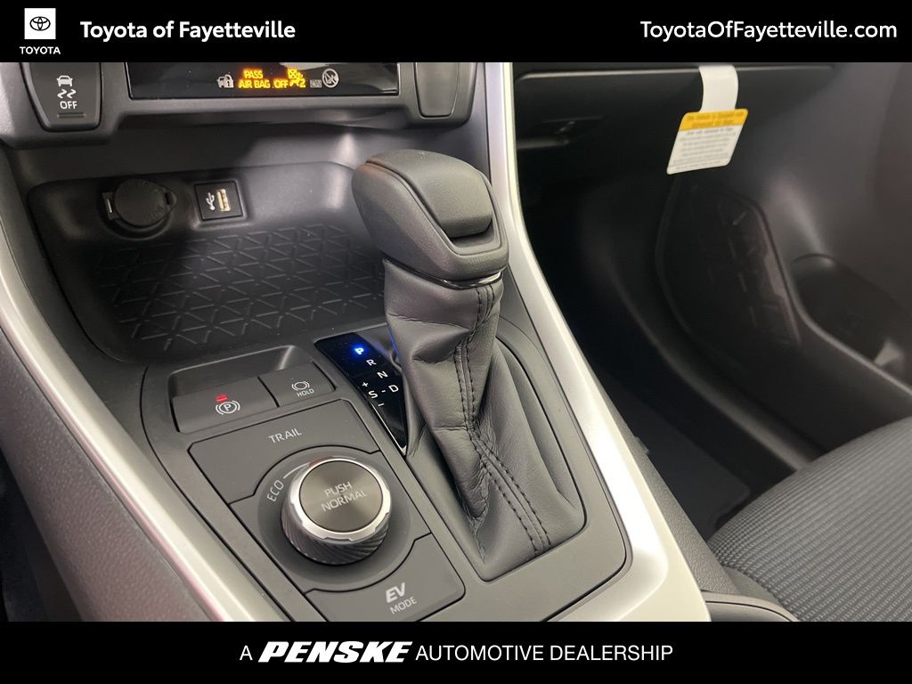 Thumbnail: 2025 Toyota RAV4 - 30