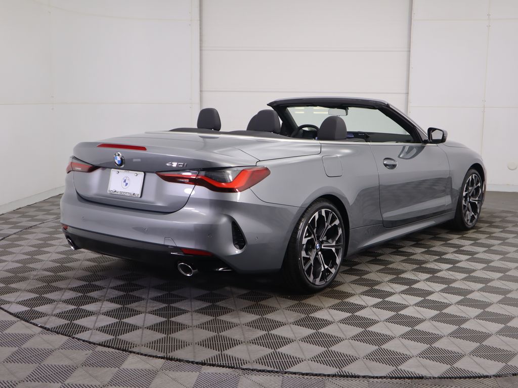 Thumbnail: 2026 BMW 4 Series - 5