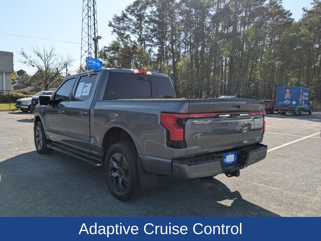 2023 Ford F-150 Lightning LARIAT