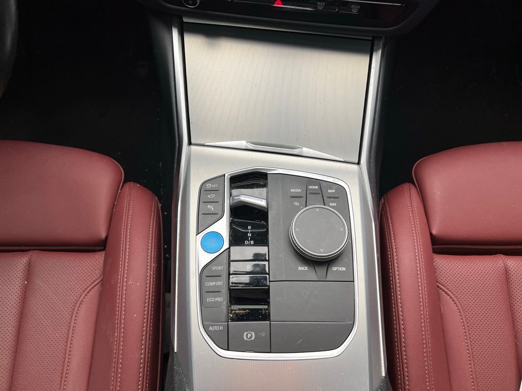 Thumbnail: 2023 BMW i4 - 11