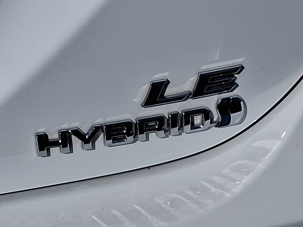 2022 Toyota Camry LE 31