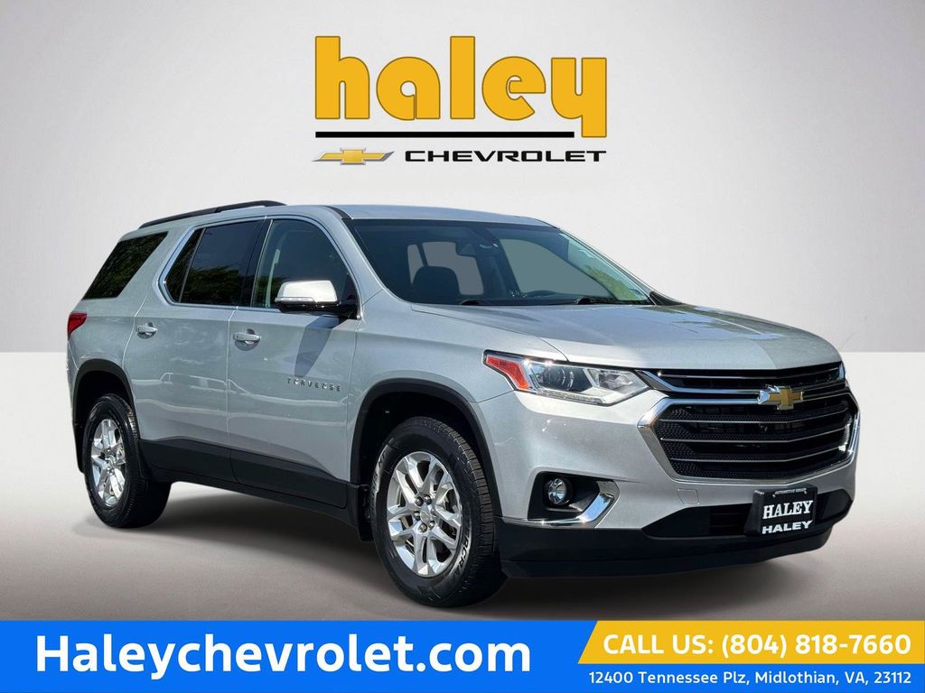 Silver Ice Metallic 2019 Chevrolet Traverse SUV / Crossover Front-Wheel Drive 9-Speed Automatic