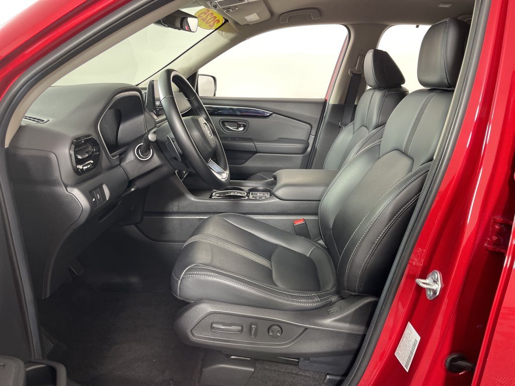 Thumbnail: 2025 Honda Pilot - 23