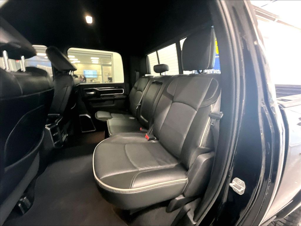 2022 Ram 2500 — photo 15