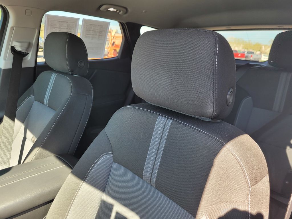 Used 2023 White Chevrolet LT image 16