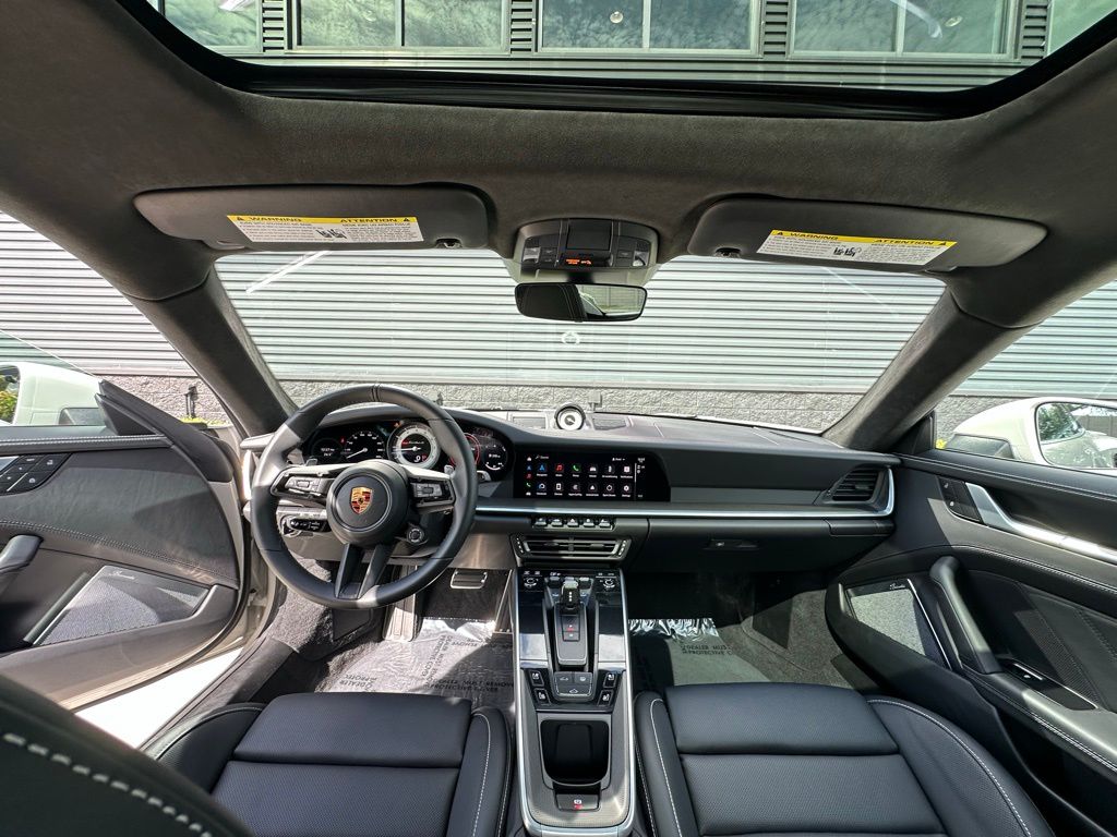 Thumbnail: 2022 Porsche 911 - 6