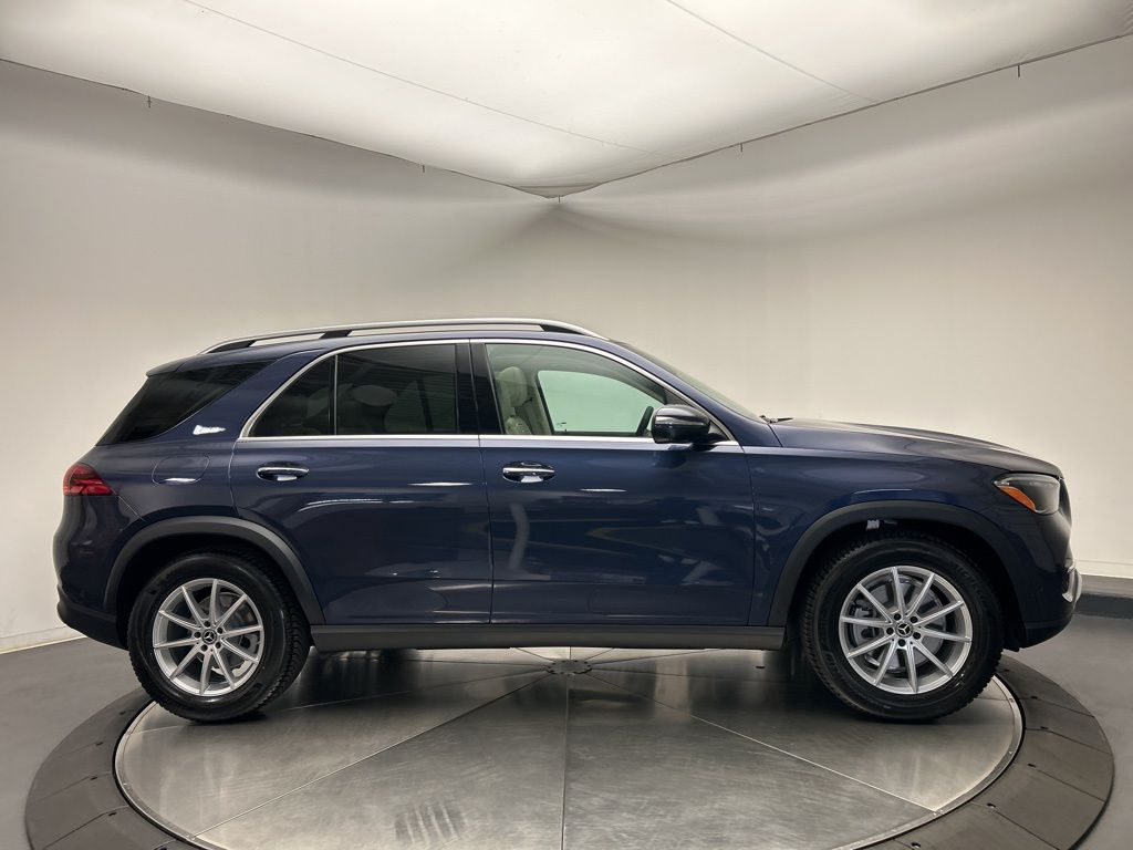 Thumbnail: 2026 Mercedes-Benz GLE - 8