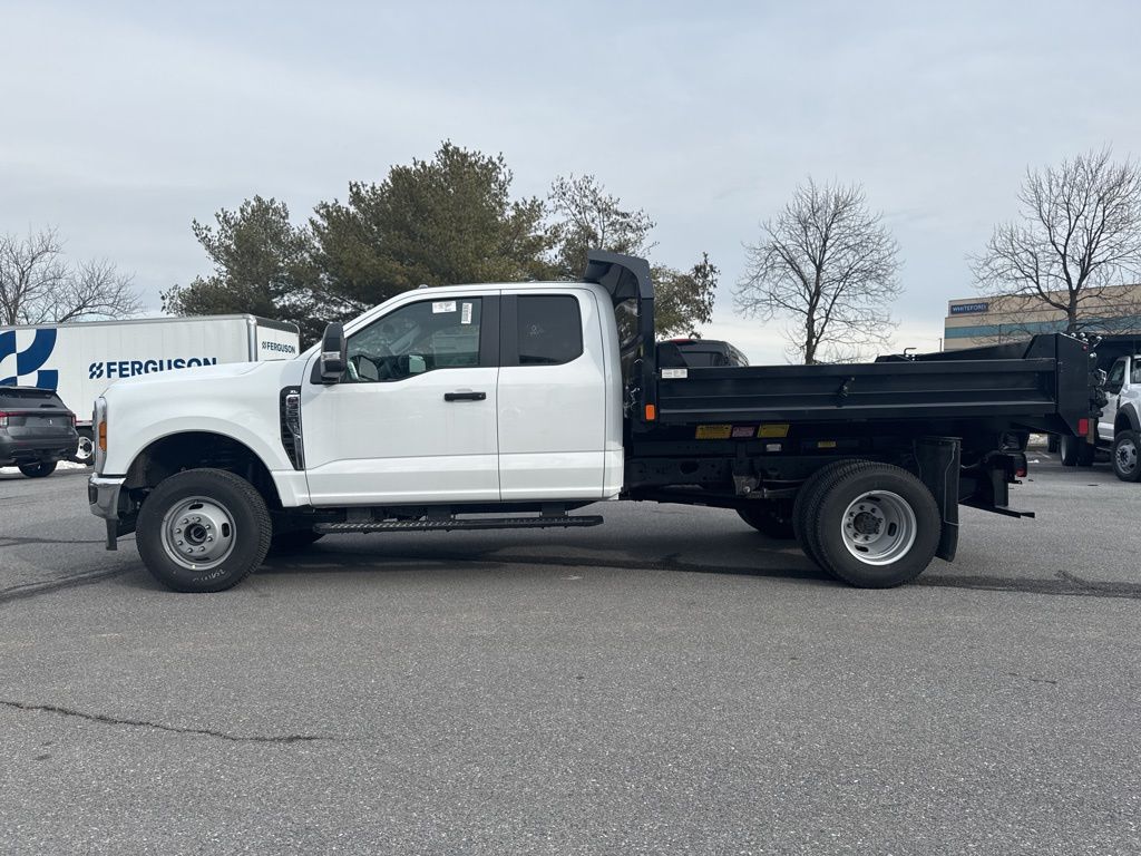 2026 Ford F-350 Chassis XL