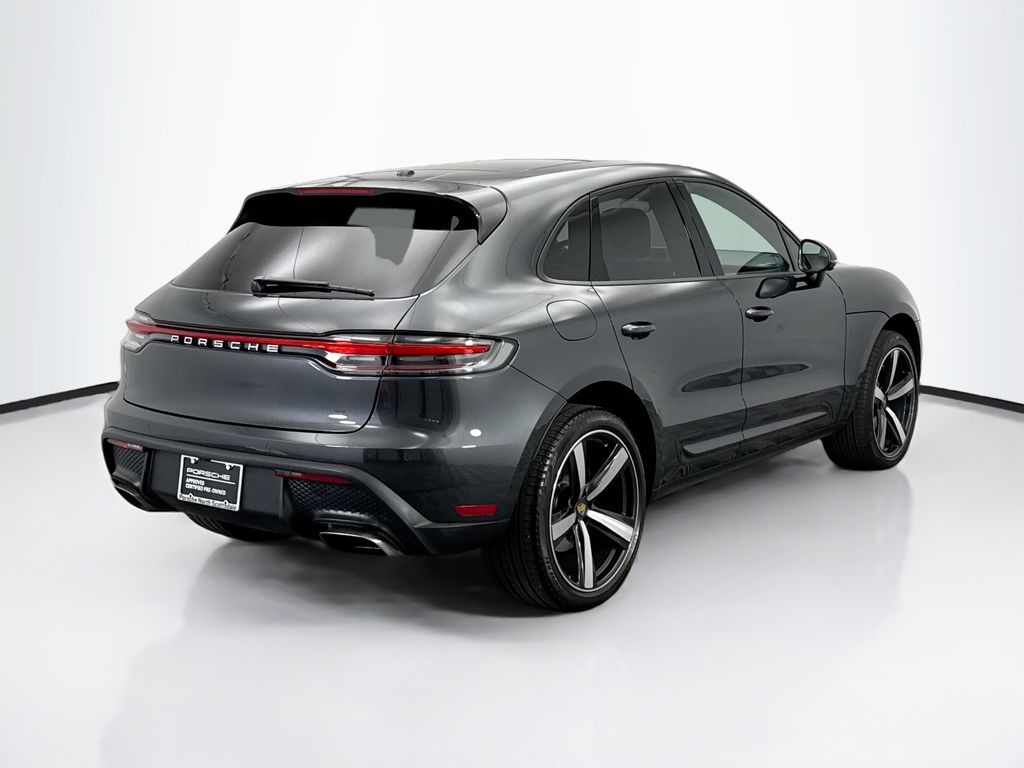 Thumbnail: 2025 Porsche Macan - 7
