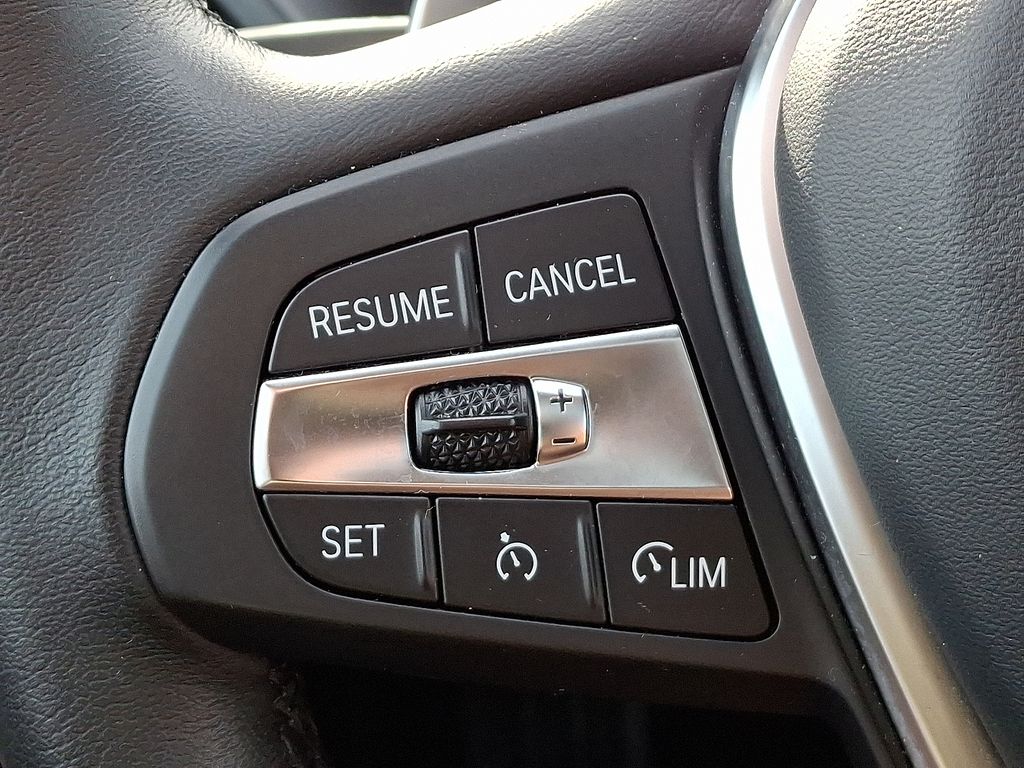 Thumbnail: 2023 BMW 3 Series - 22