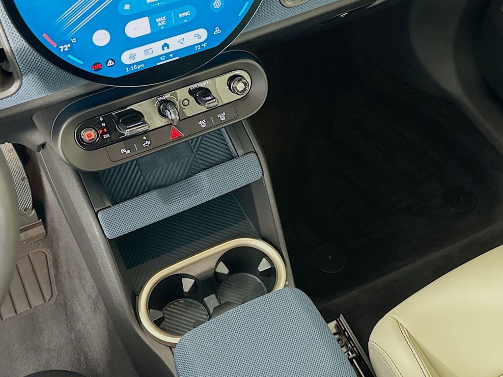 Thumbnail: 2025 MINI Cooper Countryman - 16