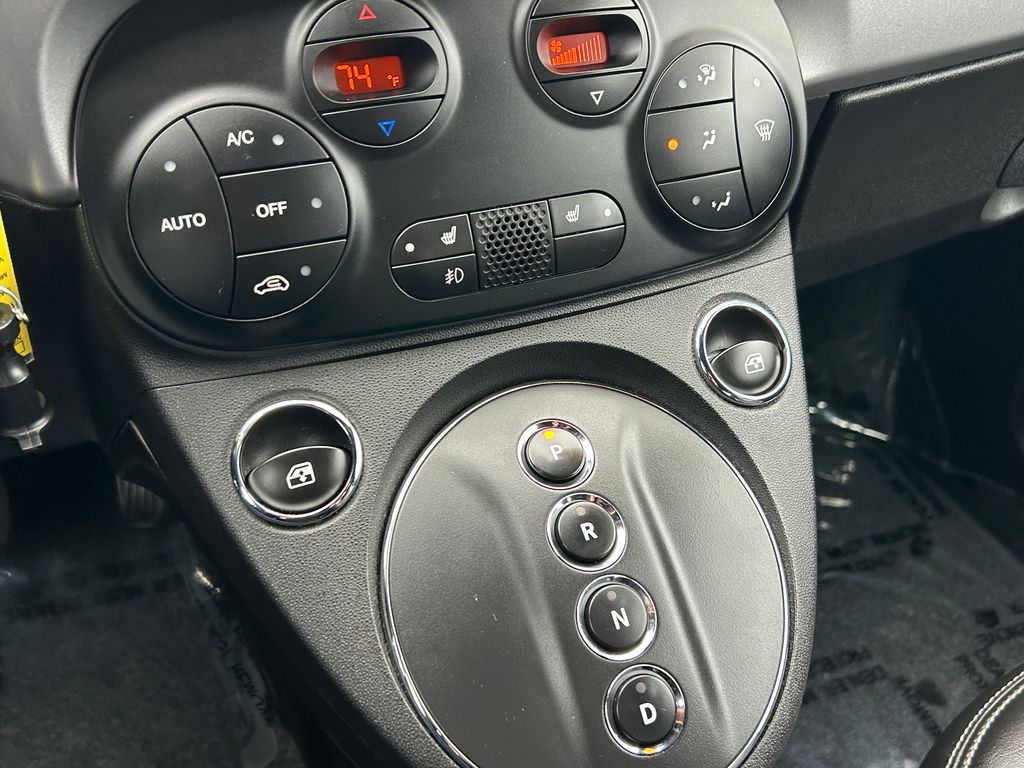 Thumbnail: 2019 Fiat 500e - 26