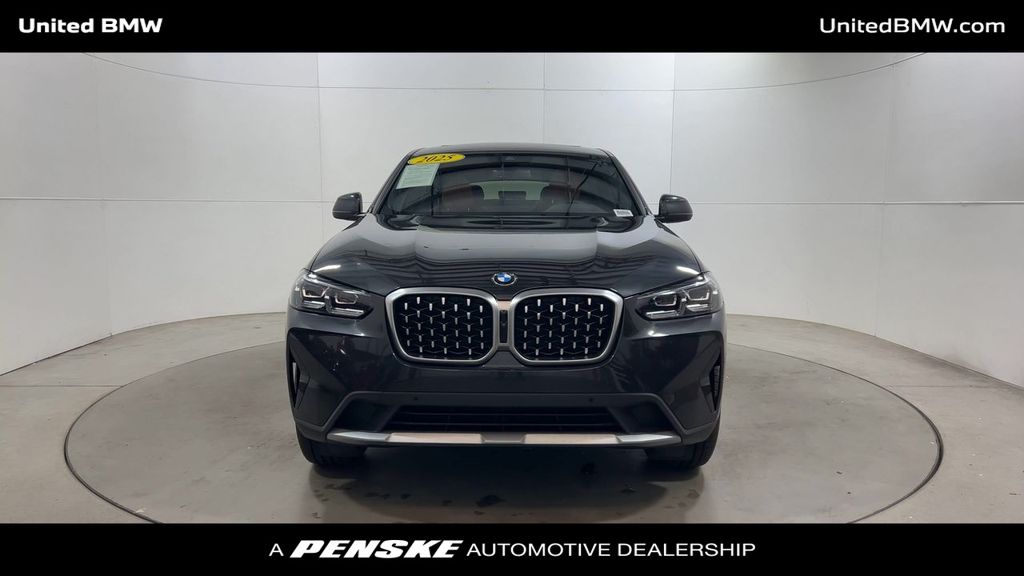 Thumbnail: 2025 BMW X4 - 3