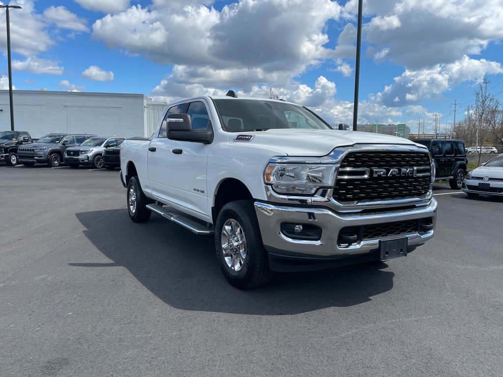 2024 RAM 2500 Big Horn Crew Cab 4WD