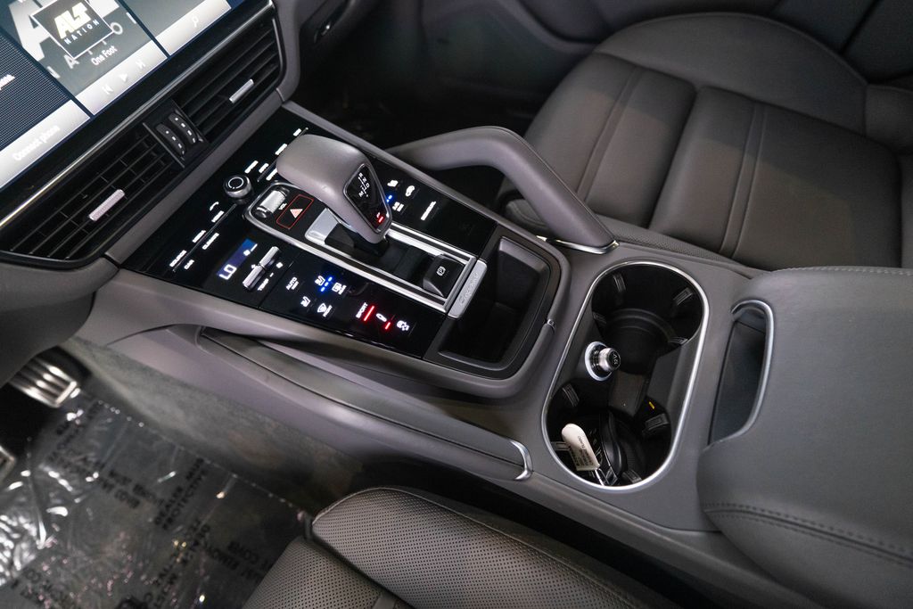 Used 2022 Porsche Cayenne SUV