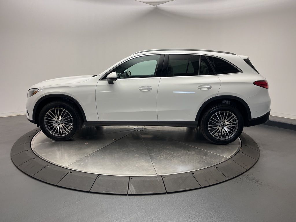 Thumbnail: 2026 Mercedes-Benz GLC - 4