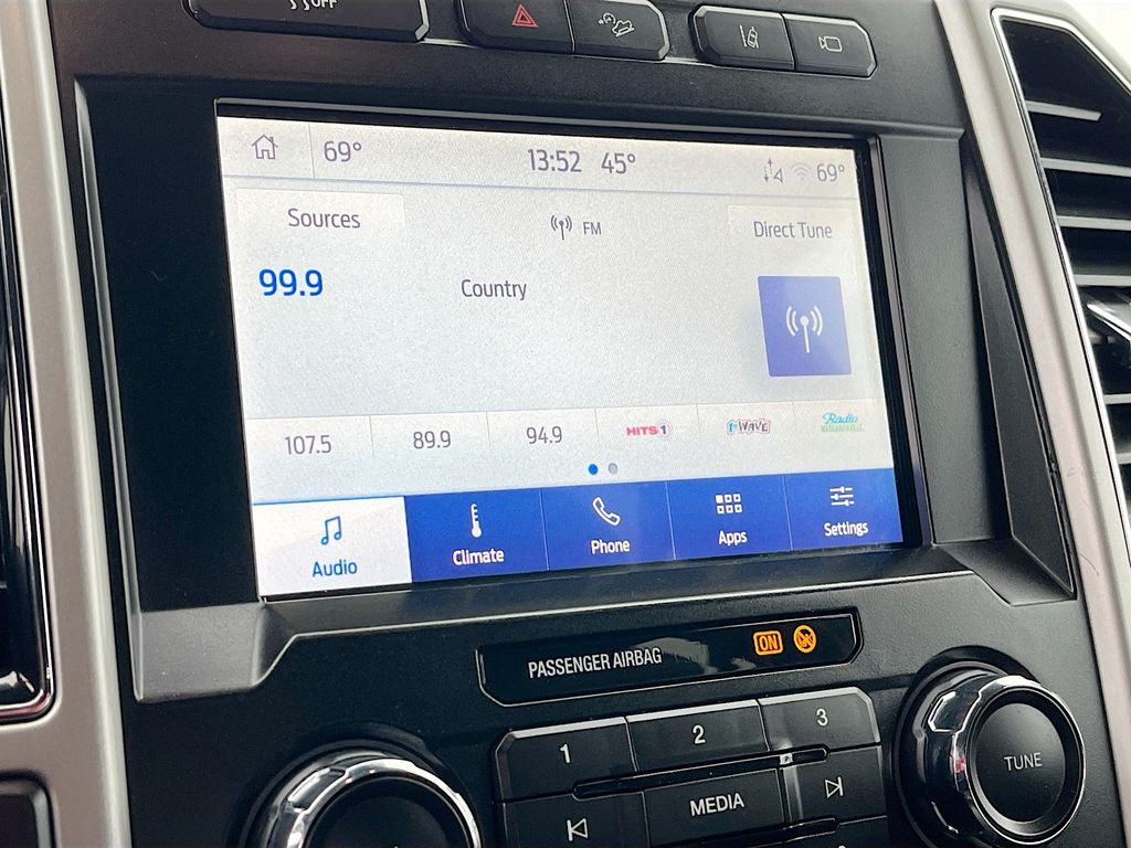 Used 2020 Gray Ford Lariat image 14