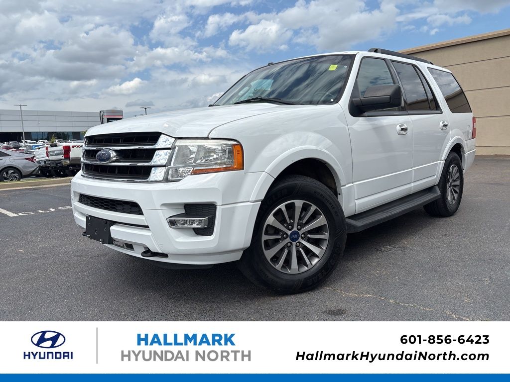 Oxford White 2017 Ford Expedition XLT 4WD SUV / Crossover Four-Wheel Drive 6-Speed Automatic