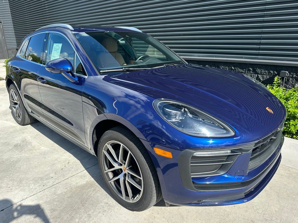 2023 Porsche Macan  10