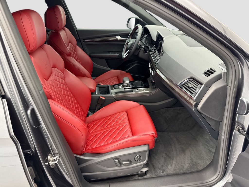 Thumbnail: 2023 Audi SQ5 - 19