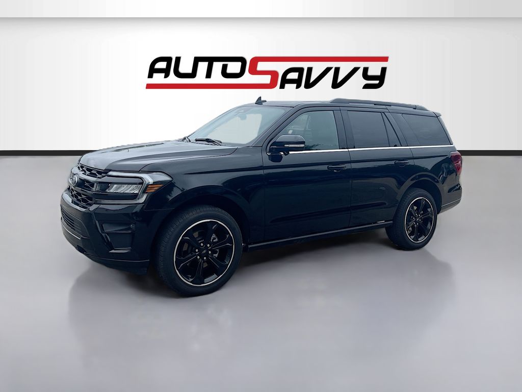 Used 2024 Black Ford Limited image 3