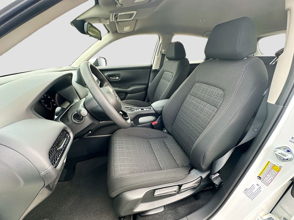 2025 Honda HR-V LX 15