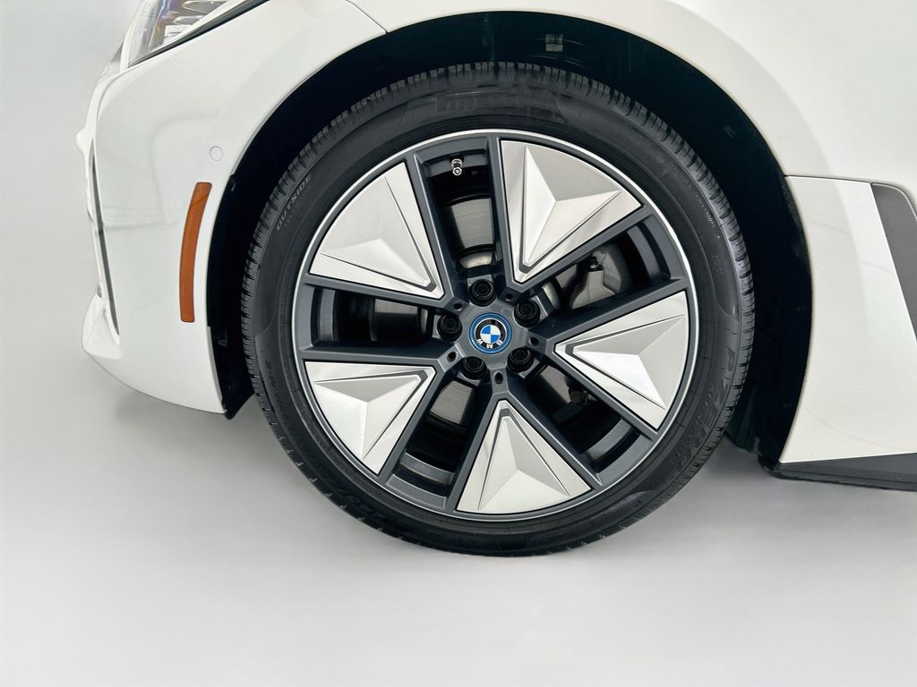 Thumbnail: 2023 BMW i4 - 29
