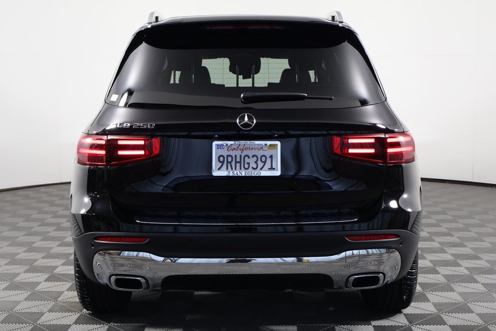 Thumbnail: 2025 Mercedes-Benz GLB - 5