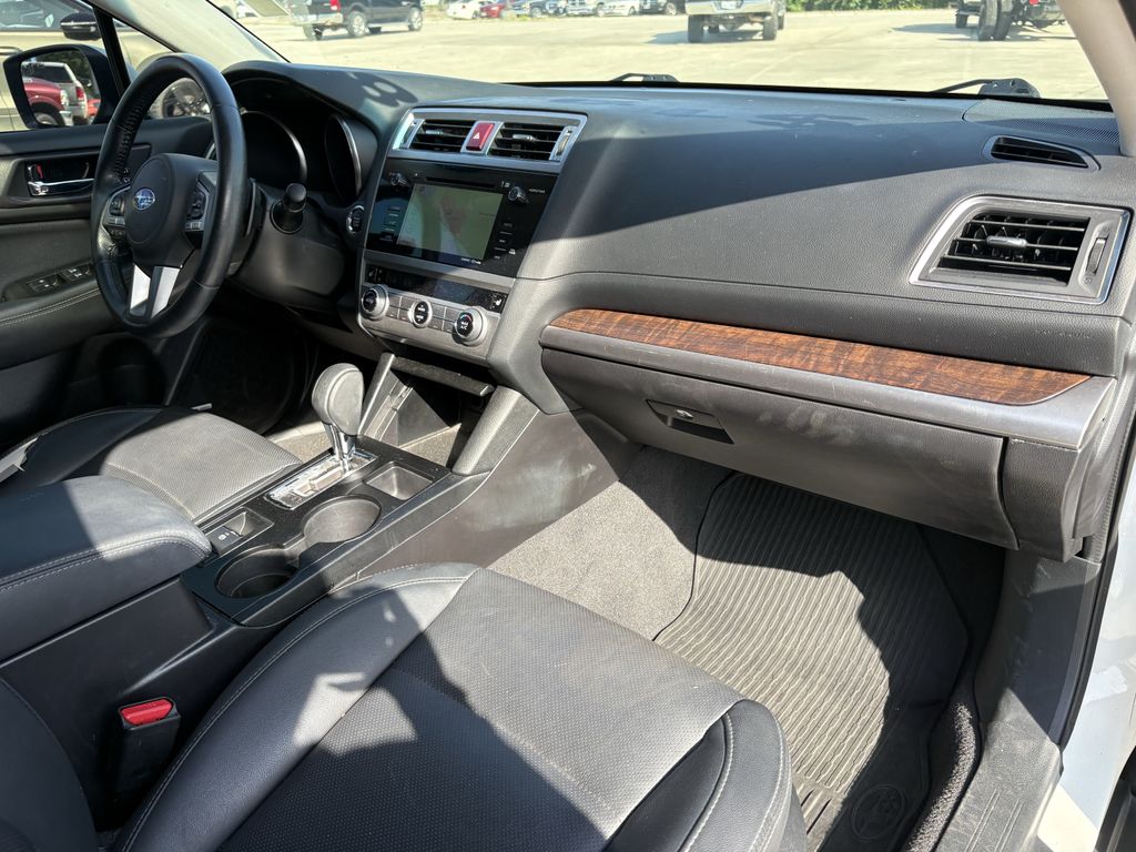 2016 Subaru Outback 2.5i White at Gullo Toyota