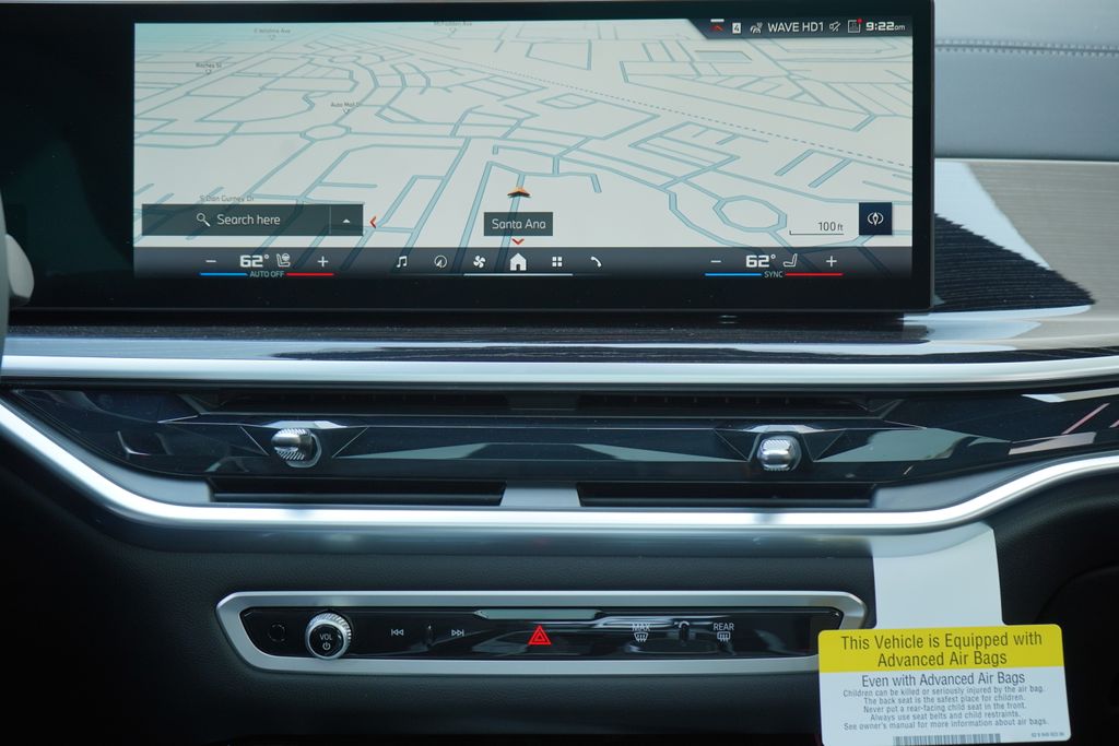 Thumbnail: 2026 BMW X7 - 15