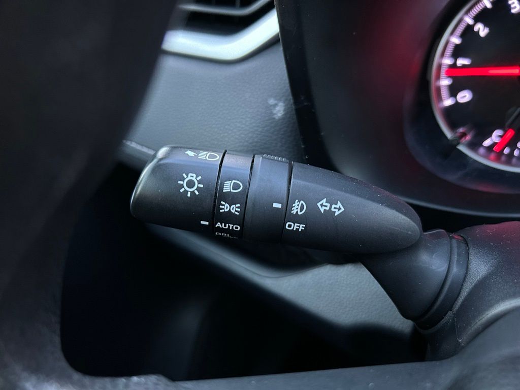 Thumbnail: 2020 Toyota RAV4 - 22