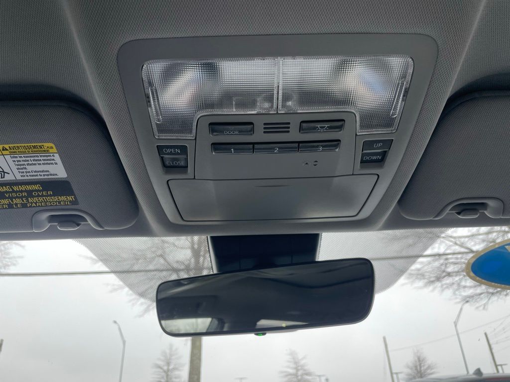 Thumbnail: 2017 Toyota Highlander - 16