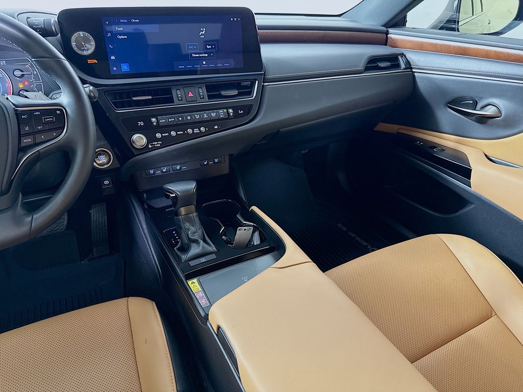 Thumbnail: 2023 Lexus ES - 23