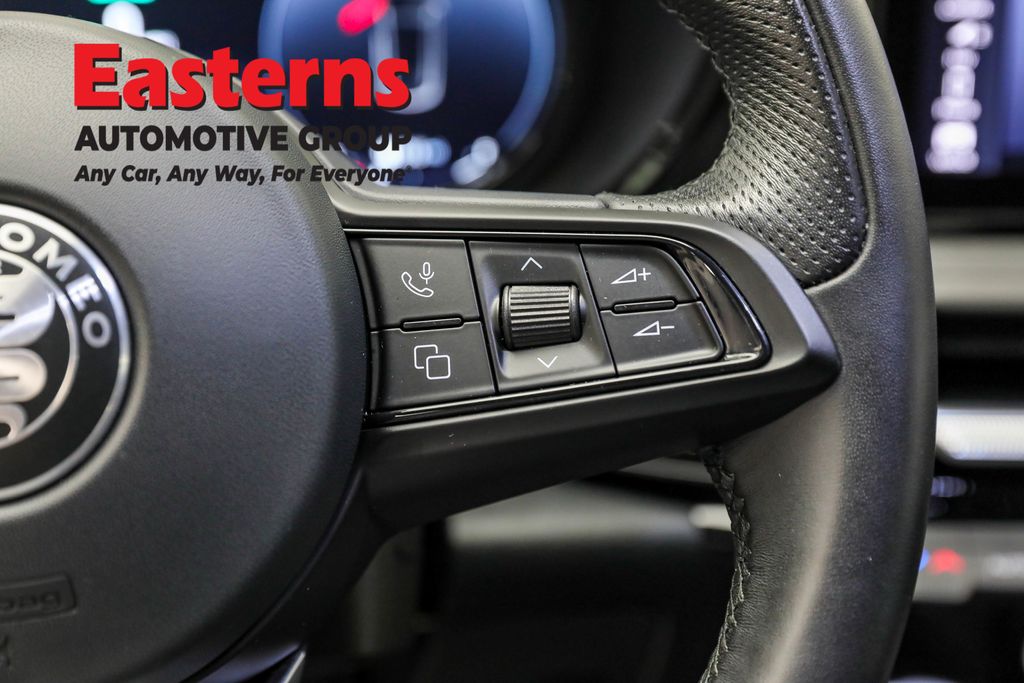 Used 2024 Gray Alfa Romeo Sprint image 16