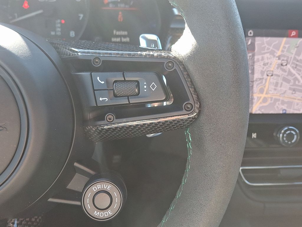 Thumbnail: 2022 Porsche Macan - 27