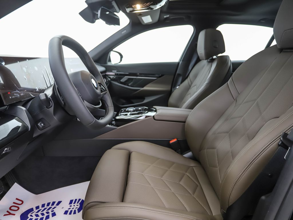 2026 BMW 5 Series 530i xDrive 11