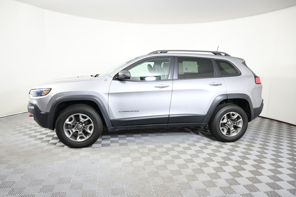 Used 2019 Jeep Cherokee Trailhawk with VIN 1C4PJMBXXKD361681 for sale in Forest Lake, Minnesota