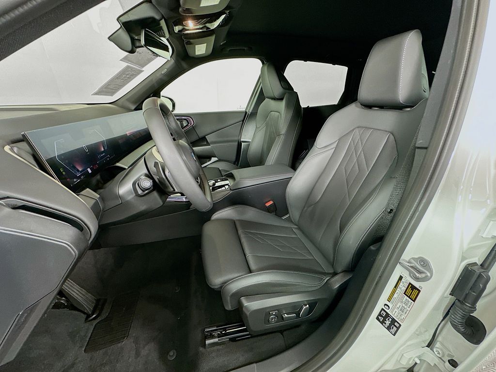 Thumbnail: 2025 BMW X3 - 20