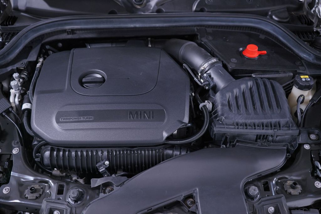Thumbnail: 2022 MINI Cooper - 22