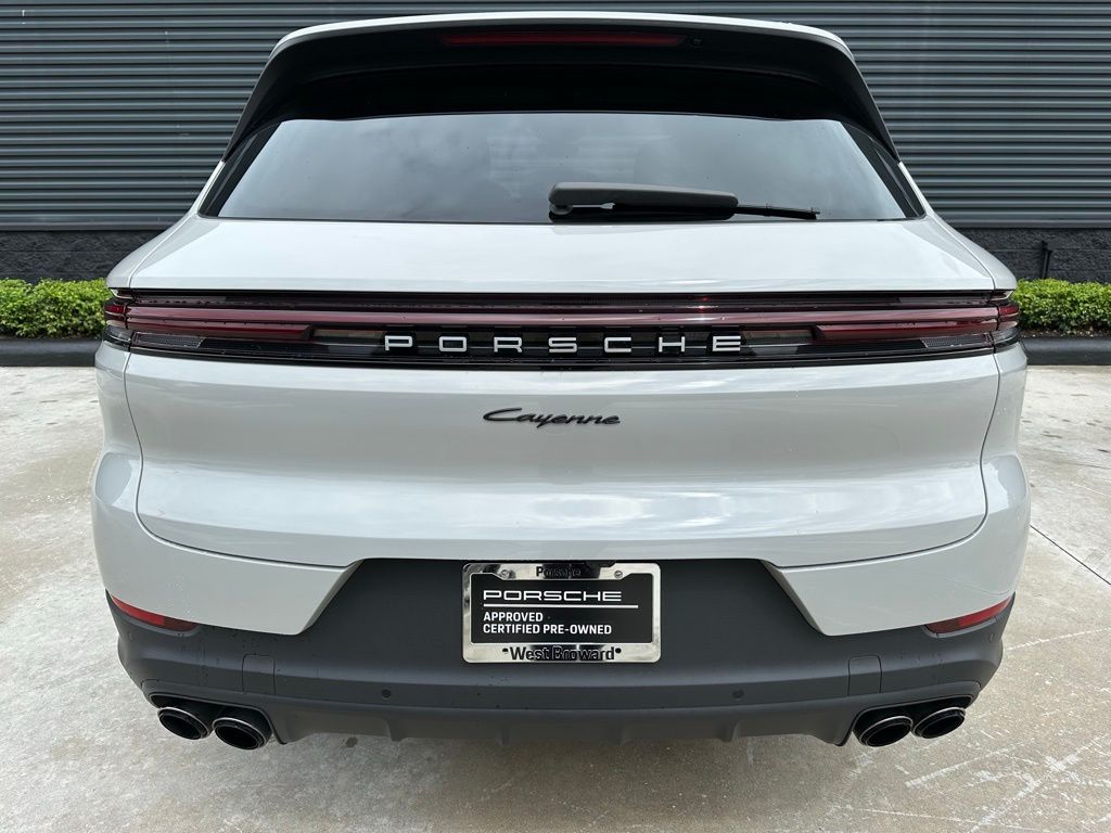 Thumbnail: 2024 Porsche Cayenne - 12